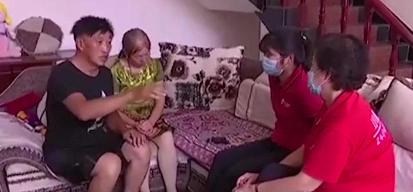 2021年，山西女子结婚五年没一分钱，买包卫生巾钱都需要向婆婆要