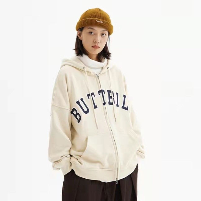 加绒卫衣外套内搭毛衣,冬天内搭是卫衣保暖还是毛衣保暖