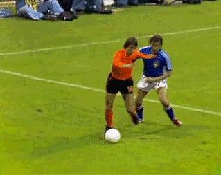 世界杯大罗钟摆过人,世界杯小罗经典时刻