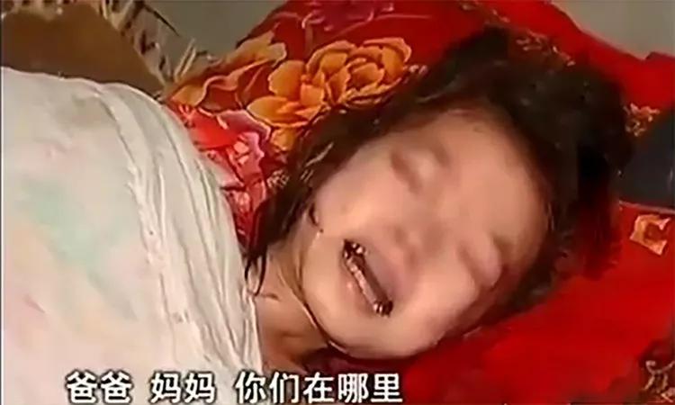 父亲狠心抛弃病重女儿下集,狠心父亲抛弃妻女12年如今病重