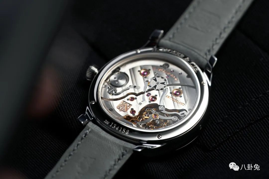 “最”会玩话题的独立制表品牌亨利慕时，在中国扎根了！