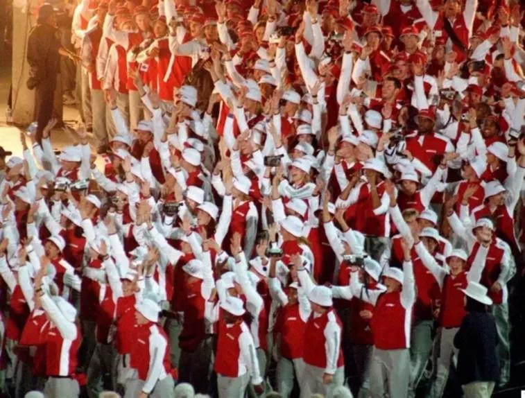 从一件衣服开始的变化,从一件温暖的毛衣开始