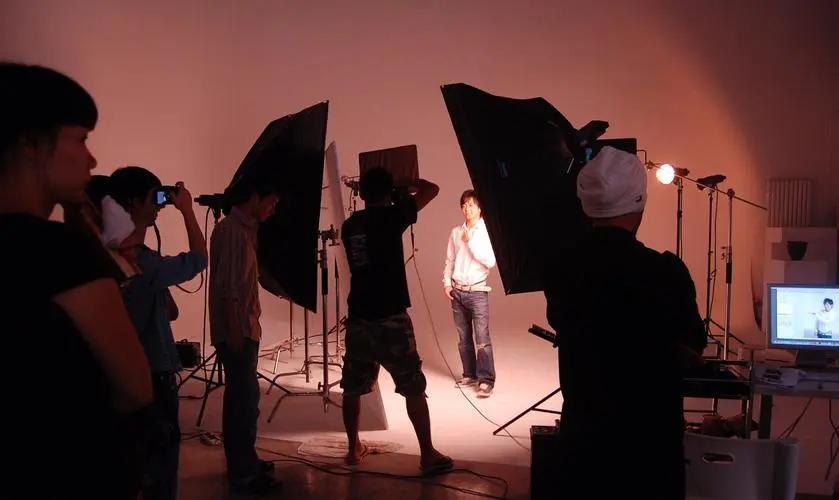 快来智影：微电影广告的艺术价值与商业价值