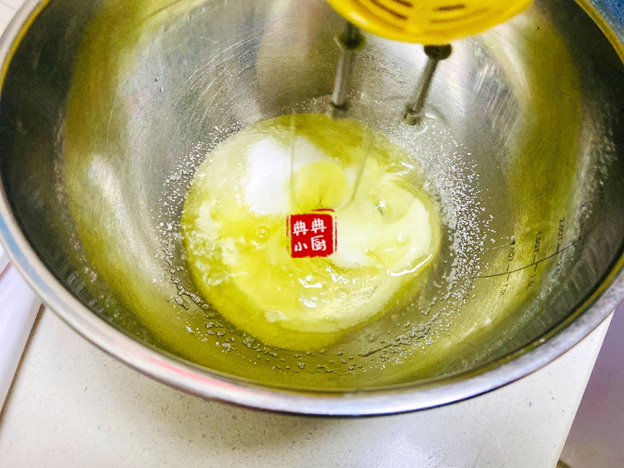 不回缩不裂的蛋糕配方,蛋糕卷不脱皮办法视频讲解