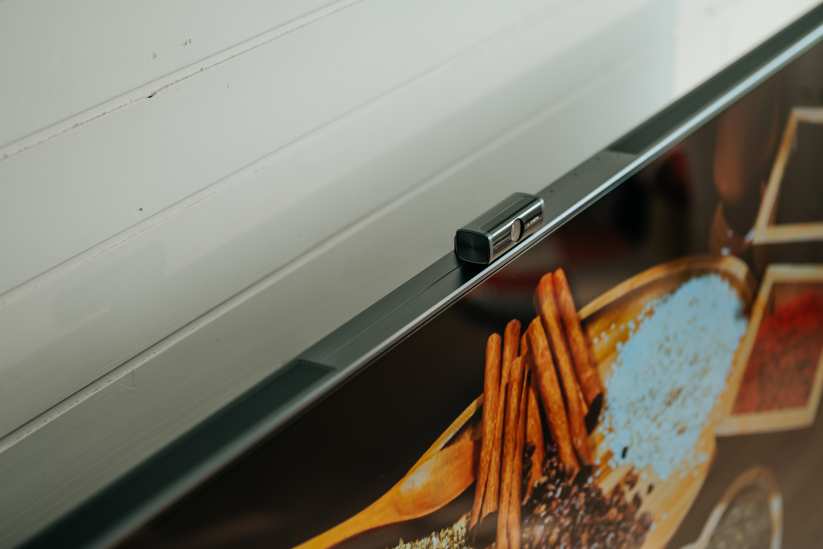 海信u8h电视怎么看配置,海信u8h是目前最好的电视吗