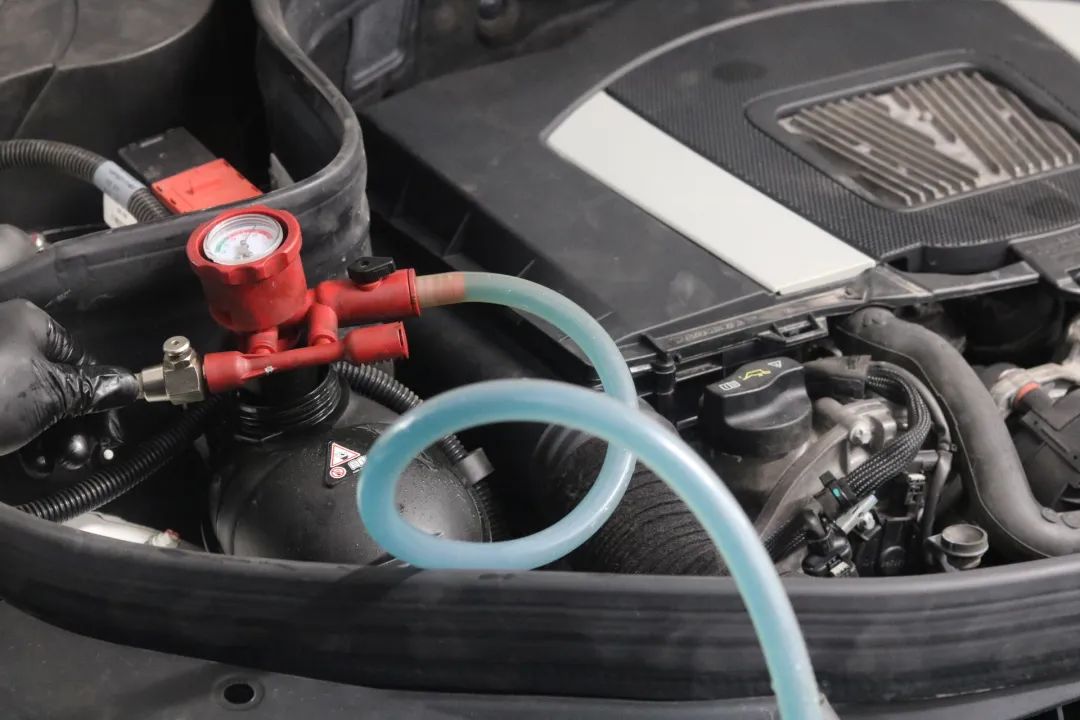 奔驰老款gls300翻新改造,奔驰glk300翻新全过程