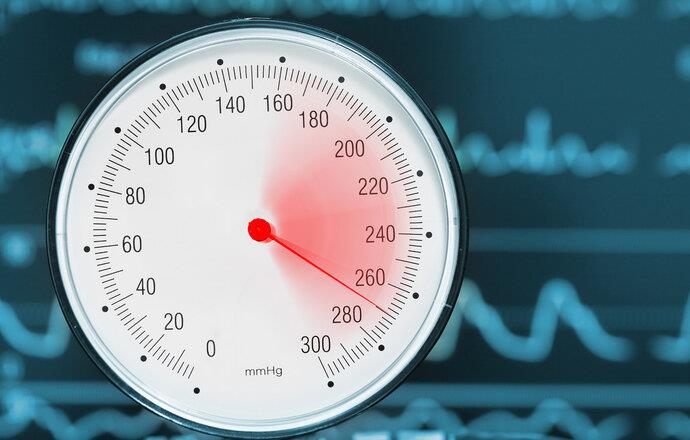 黄大叔误入“三高”*局骗**，吃药无效后转向保健品，却陷入无底洞