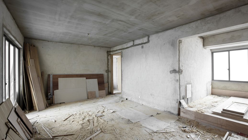 空挂户口法院会判定迁出吗,空挂户法院能否强制迁户