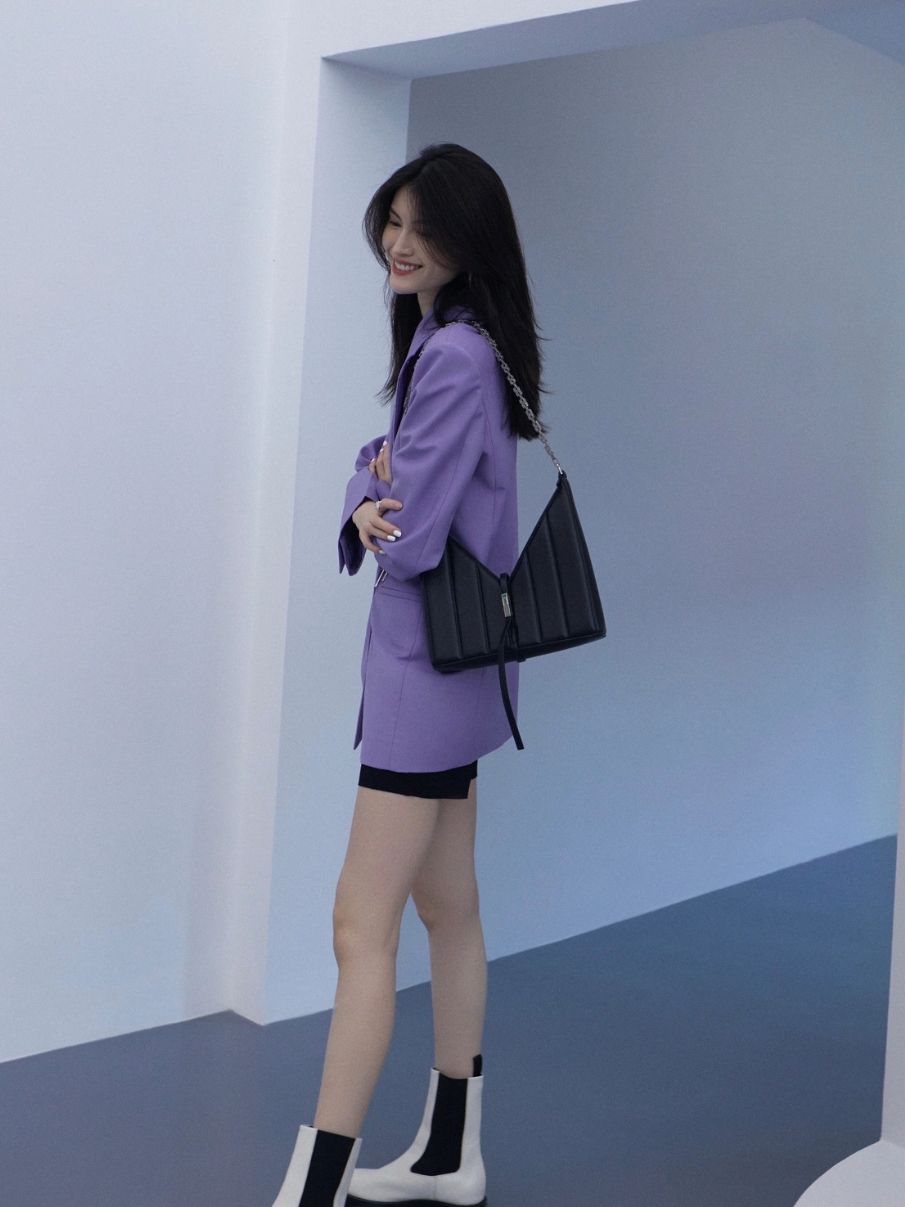 欧阳娜娜和谁撞衫了,古力娜扎撞衫超模何穗