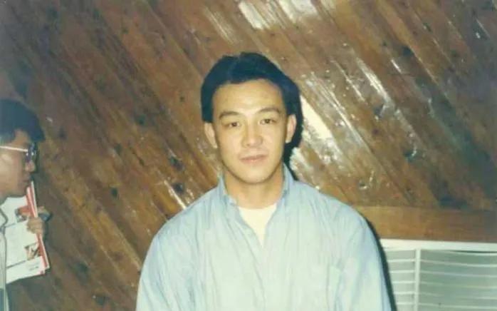 国乒教练肖战家庭成员,国乒教练肖战的真实年龄