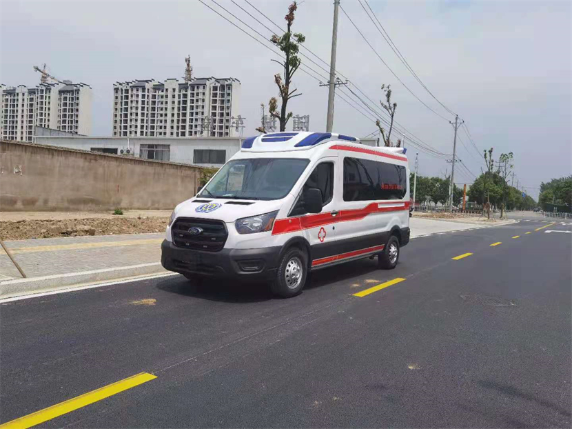 进口四驱抢救车厂家直销|紧急急救车哪家好