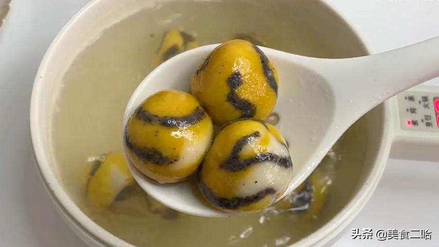 买汤圆的正确方式,买汤圆是选大的还是小的好吃