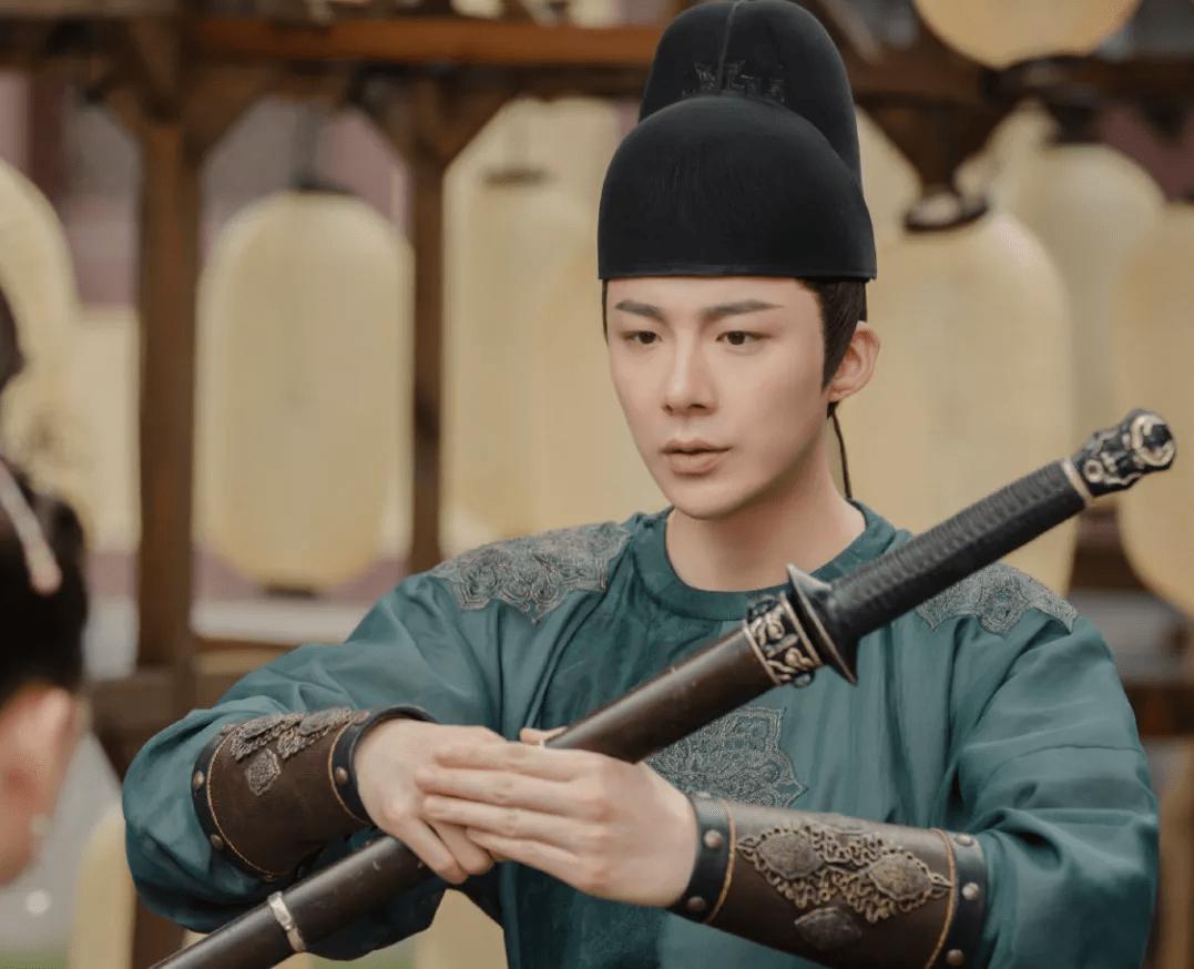 成功转型为明星的50位网红,凭自己努力走红的10位网红