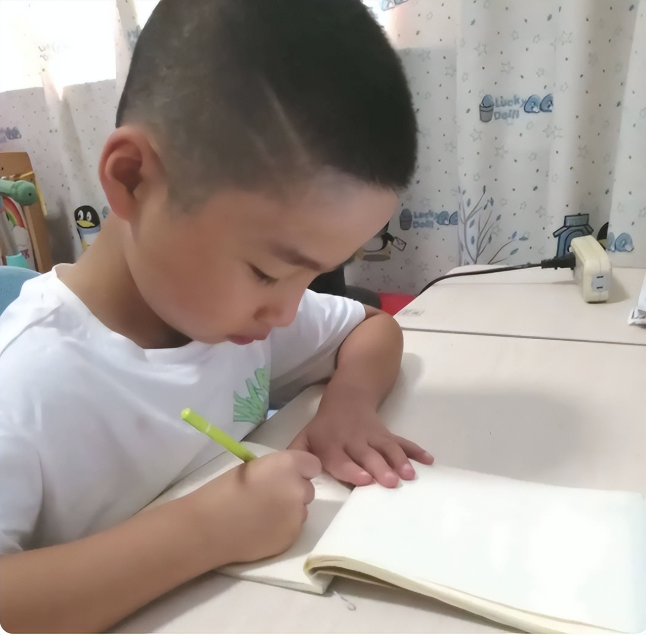 孩子写字总不工整怎么办,教孩子把字写整齐的妙招