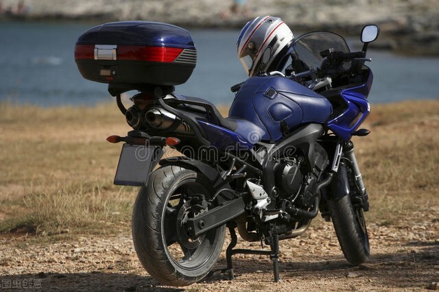 电摩托和油摩托哪个好,电摩托和油摩托的区别