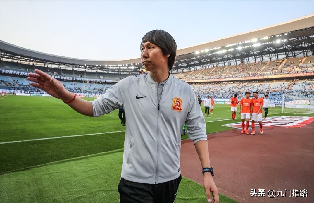 武汉卓尔解散跟李铁有关系吗,李铁辞去了卓尔主教练吗