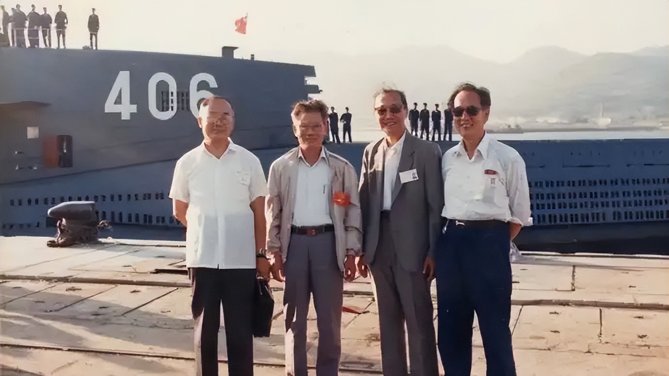 他是一头“垦荒牛”，更是一颗璀璨的明星