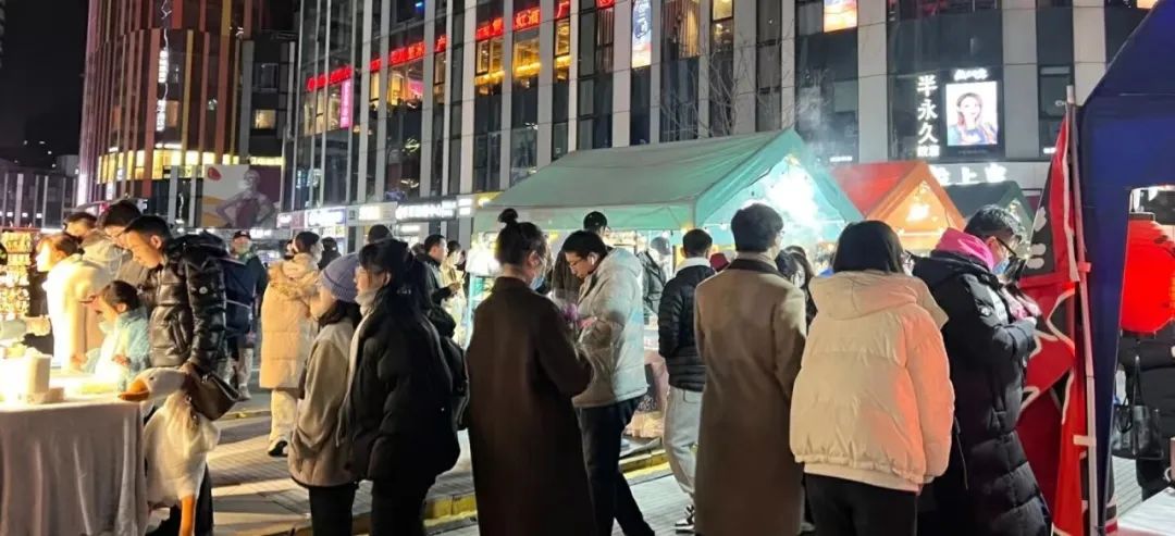 月收入过千的小吃生意,辞职去摆地摊做餐饮