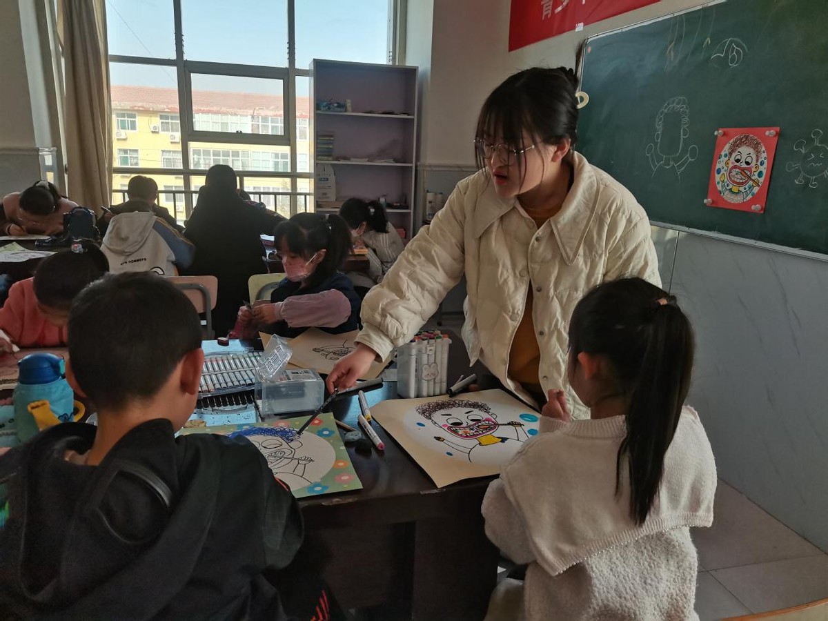 开课啦！浮山县教育体育局校外活动站声乐、美术公益兴趣班开班