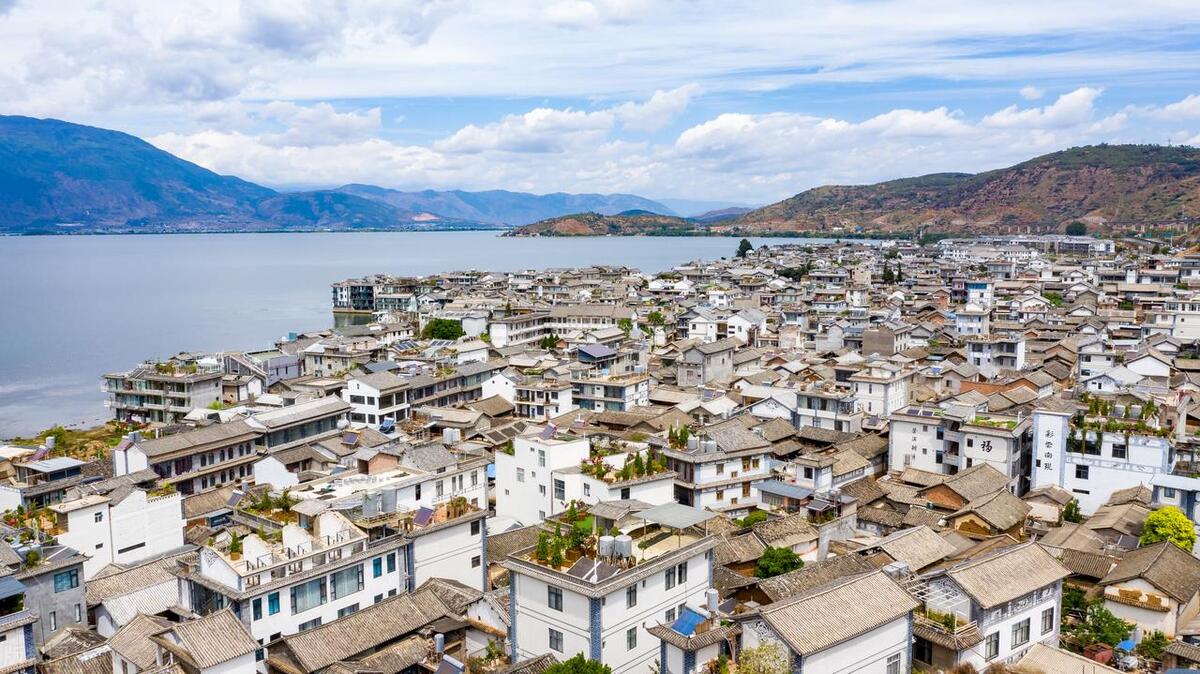 大理鹤庆县城有哪些美食,昆明大理有什么特色美食