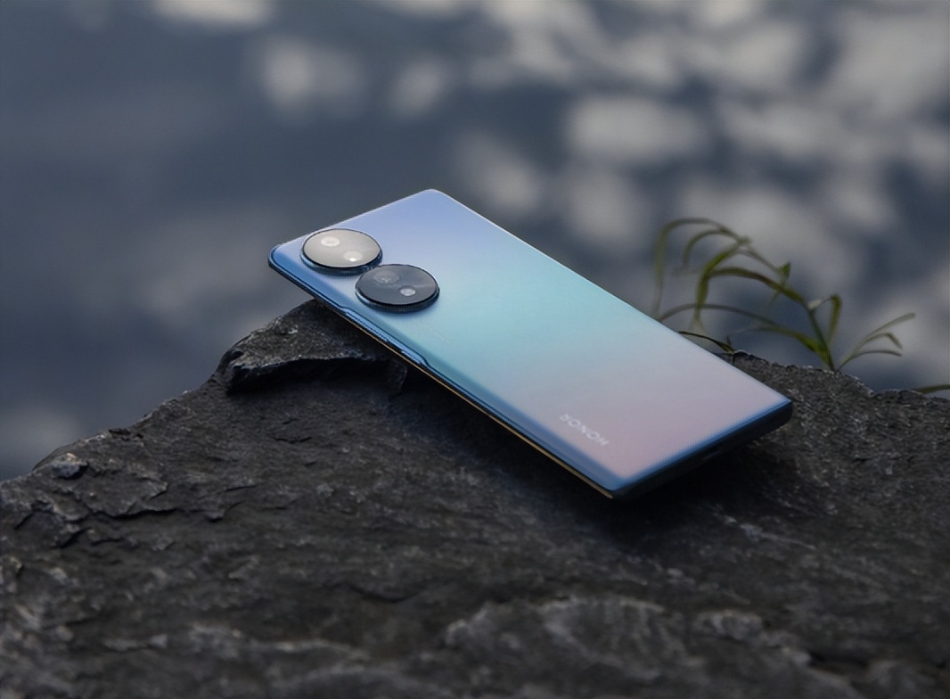 2699起！荣耀70系列悄悄开售：首批用户评价出炉，“缺点”很意外