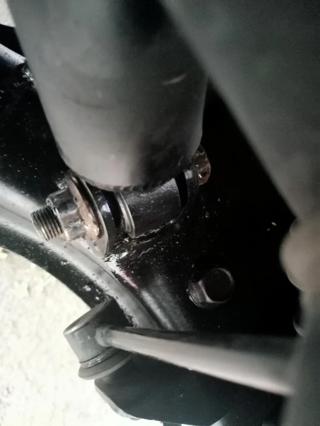 越野车换减震器需要定位吗,自己更换汽车减震器连杆