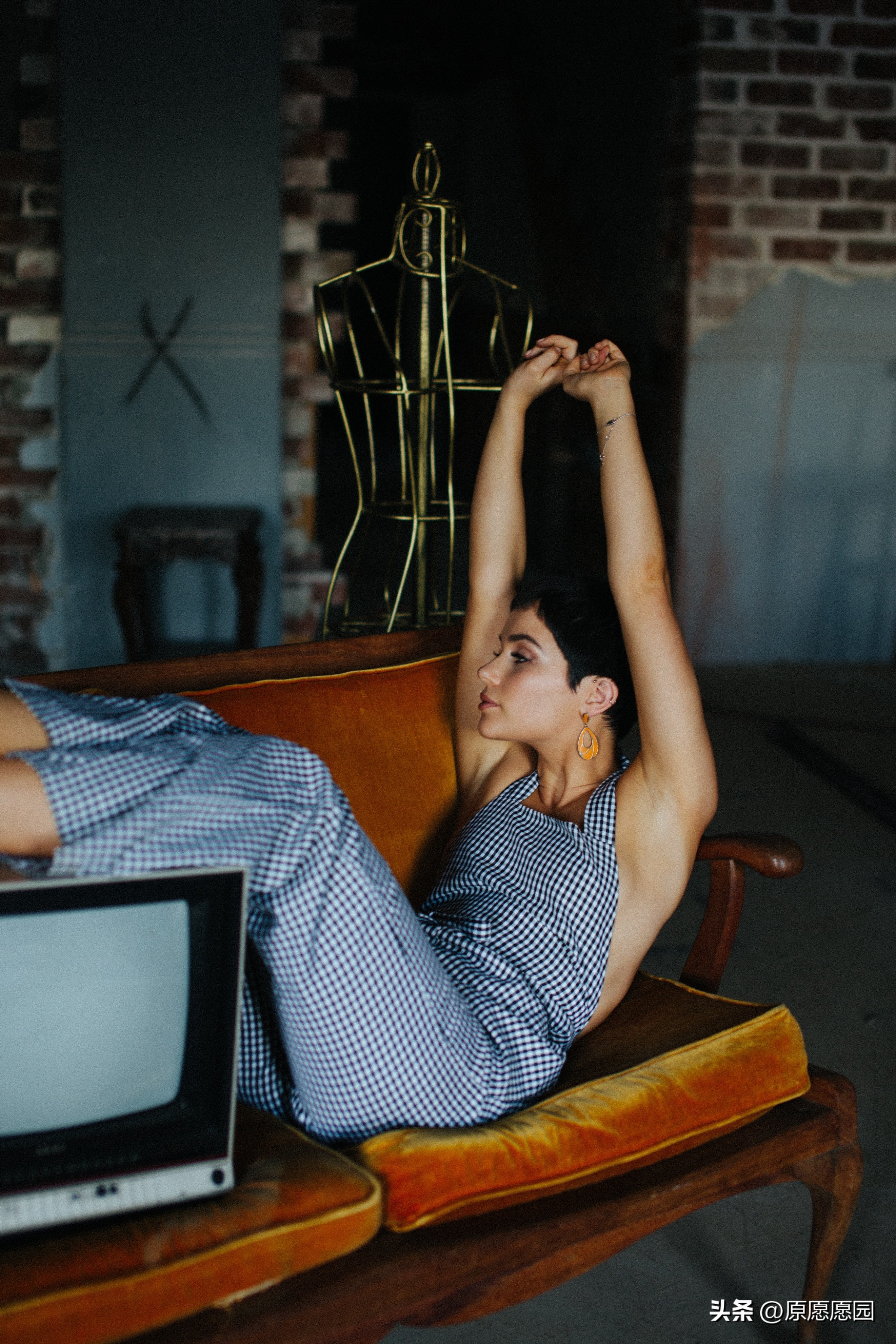 水泥沙发6000元,6000的水泥沙发