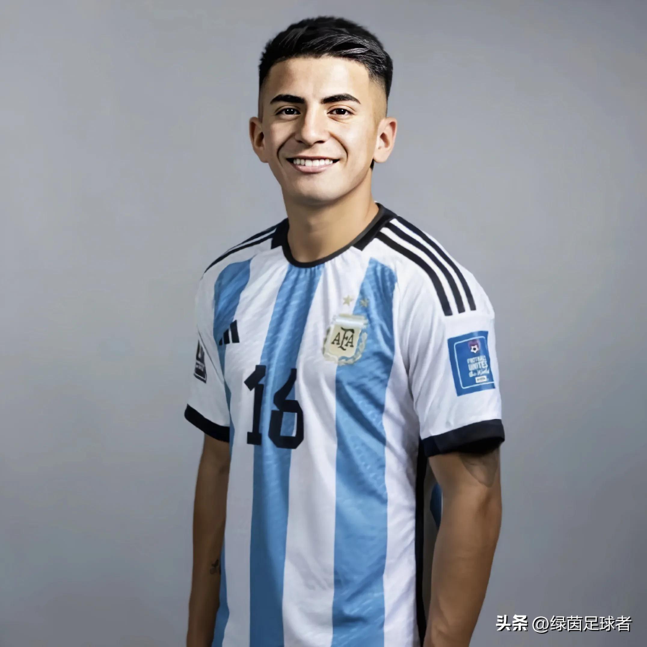 5场比赛4球4助攻,4场5球两助攻武磊