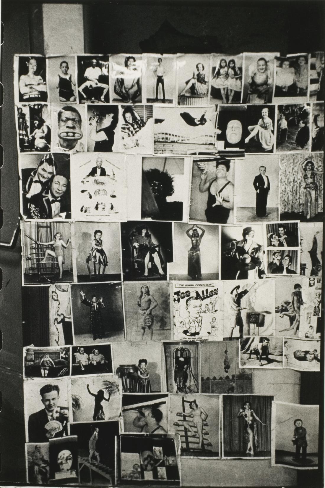 ATrillionSunsets:ACenturyofImageOverload——ICP的摄影作品展