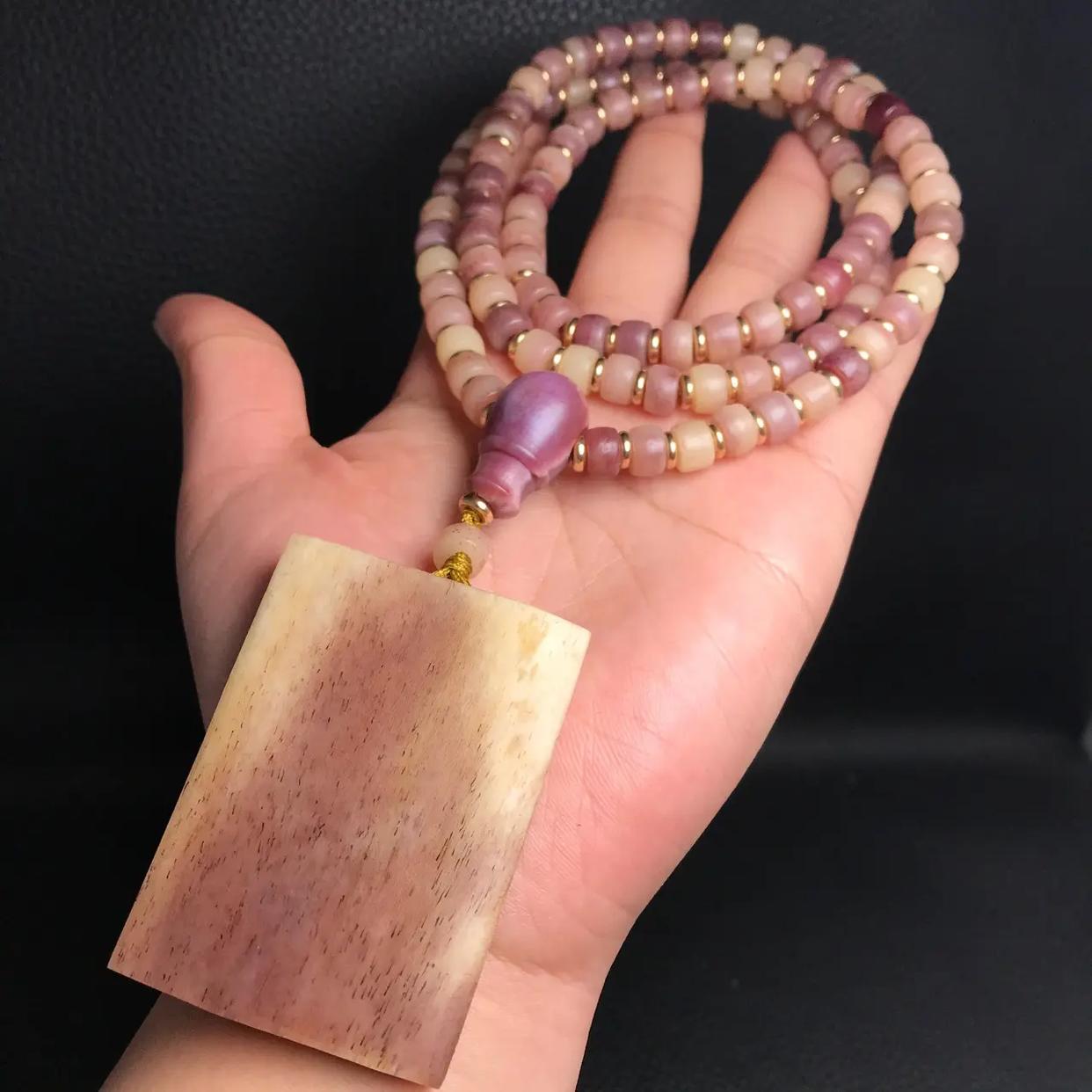 牛骨文玩一般什么颜色,牛骨文玩用哪个部位的骨头