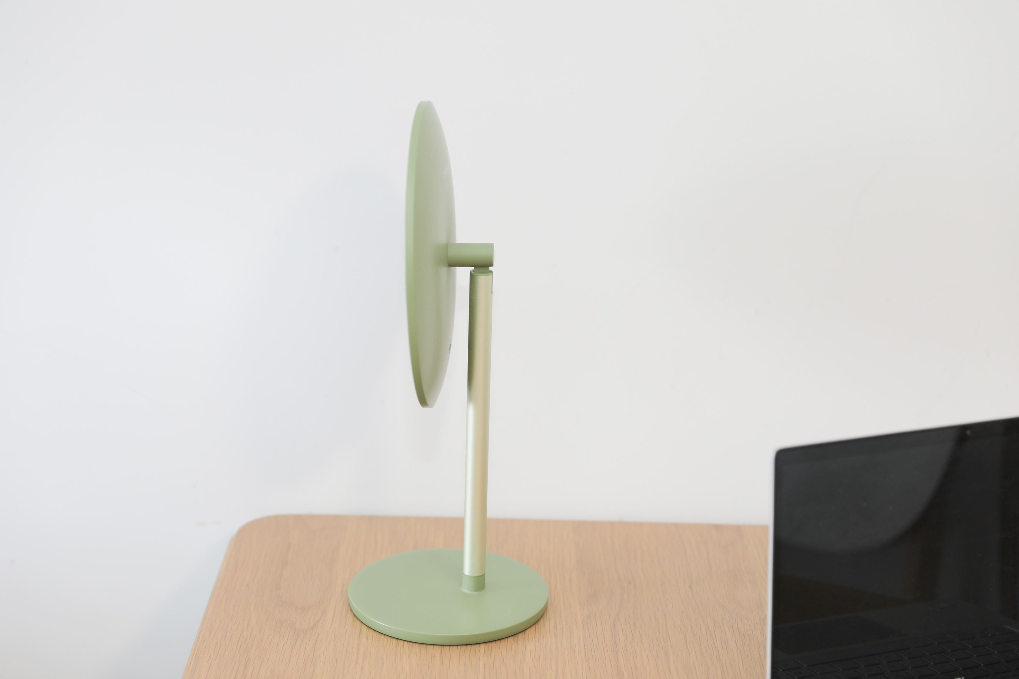 职场新人化妆教程,职场化妆新手推荐