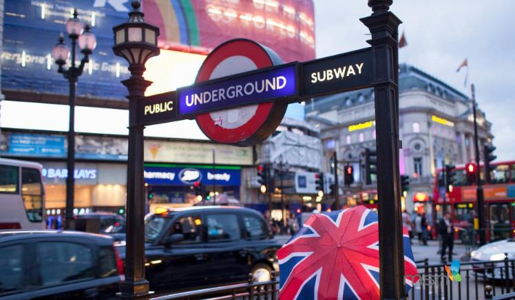 美贸易代表公开喊话：美国对华发动“新冷战”，将摧毁中国供应链