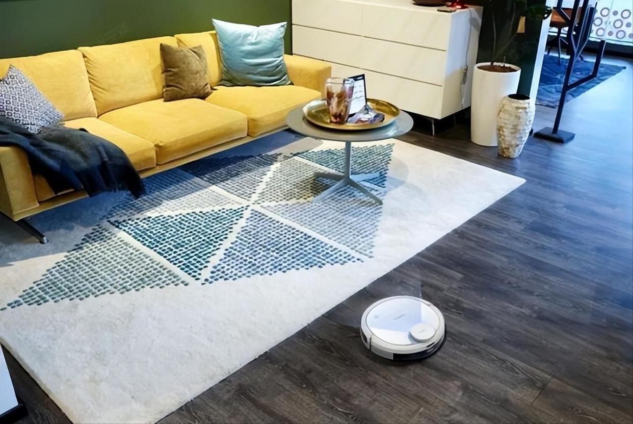 扫地机器人为什么会火,扫地机器人突然自毁了