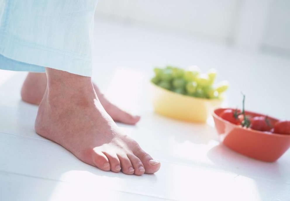 梅毒脚和脚气有什么区别,梅毒型脚气的症状