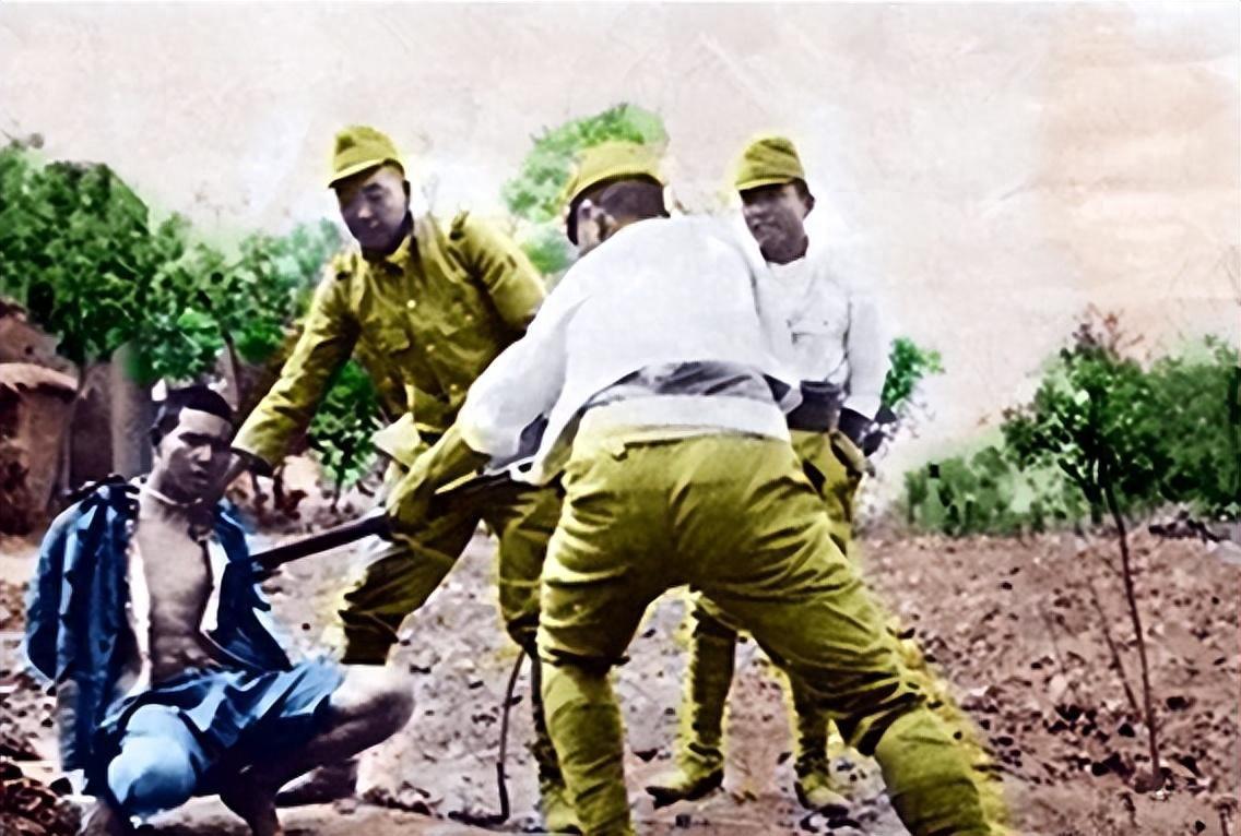 日军日记：*安妇慰**不服从管教，我很愤怒，用*刀刺**插入她的*体下**,2