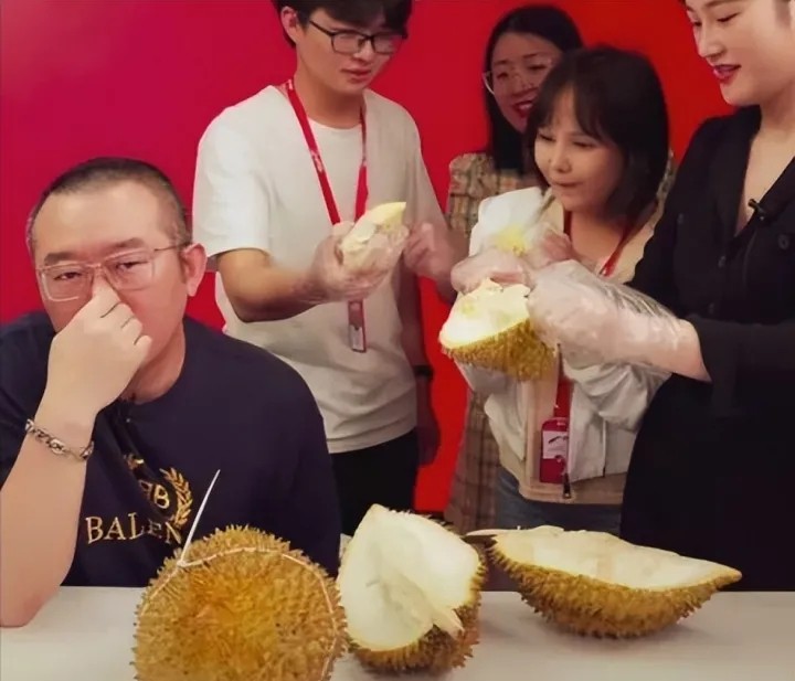 涂磊为什么要辞去主持人的工作,涂磊为什么可以转行当主持人