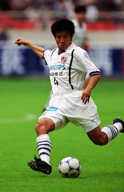 能攻善守的前锋,能攻能守的控卫