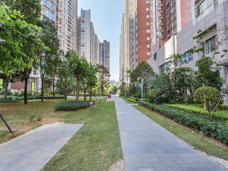 深圳一女子工资4500却买了2套房子,我90后北漂5年买了3套房