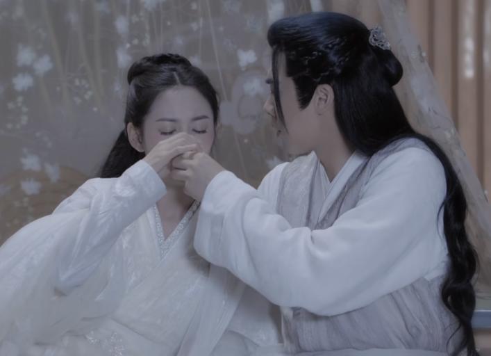 镜双城苏诺为什么这么恨哥哥苏摩,镜双城苏摩和苏诺电视剧怎么呈现