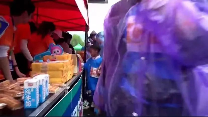 风雨无阻现场版直播,风雨无阻直播现场