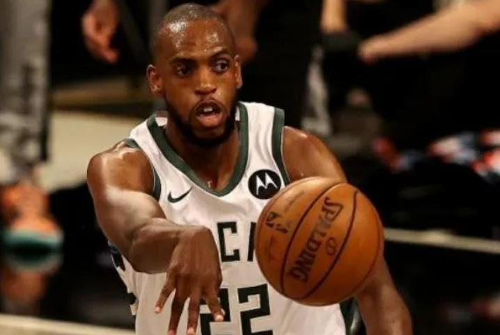 “折磨”观众？鹿凯两队或选错球衣，本赛季有先例