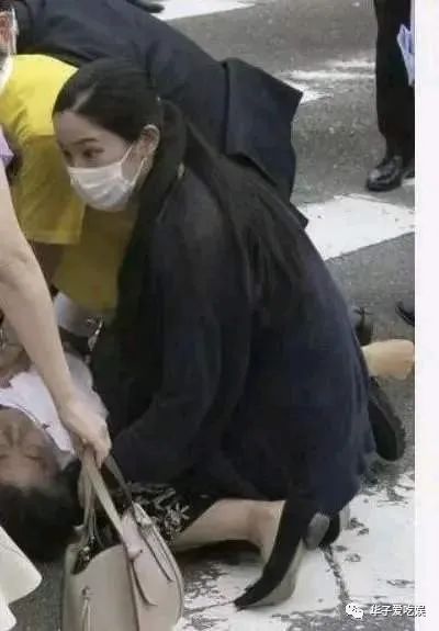 日本前首相安倍的六名保镖,日本安倍首相身边的保镖