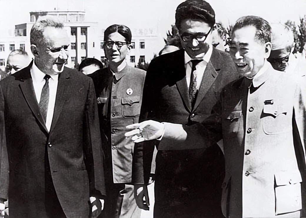 美国抱怨,中国多次拒接电话,国家领导人之间可以直接打电话?