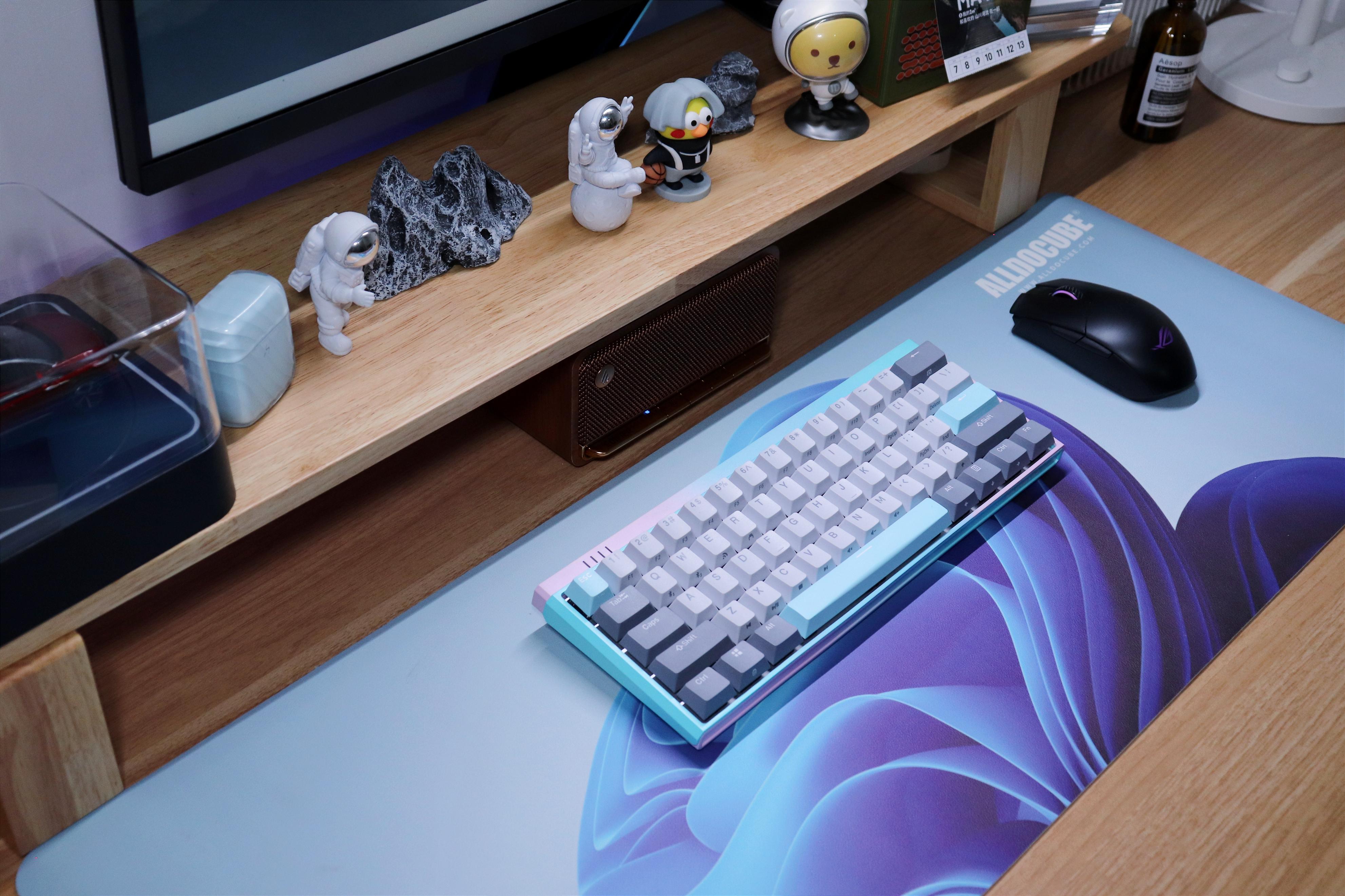 61键办公键盘无线,61键三模无线机械键盘