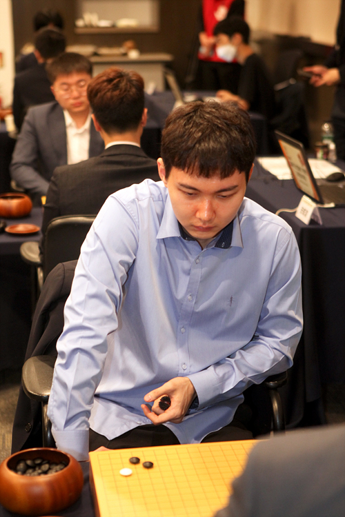 柯洁战胜朴廷桓中国队卫冕农心杯,lg杯柯洁击败朴廷桓