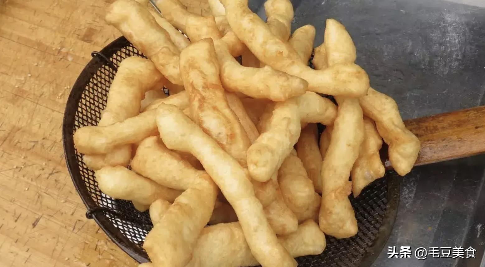 河南有什么家乡美食请你介绍一下,我的家乡美食河南作文300字