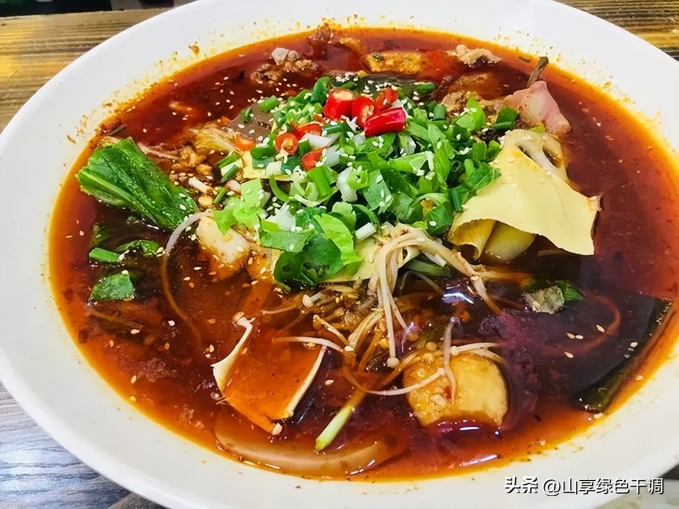 四川妹子独自创业,女子只身一人异乡创业