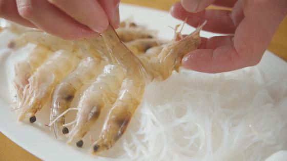 蒜蓉粉丝大虾蒸扇贝,蒜蓉粉丝蒸扇贝鲍鱼生蚝的做法