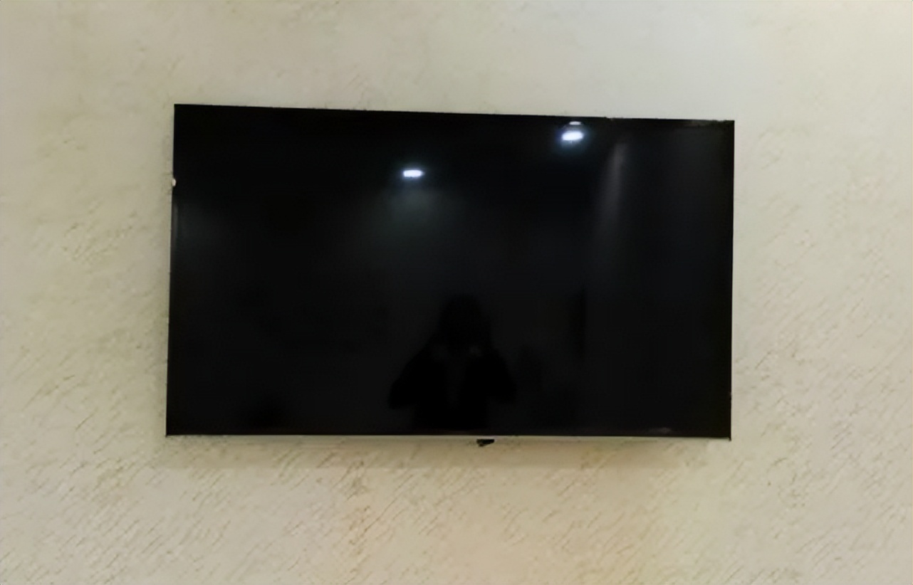 长虹液晶电视黑屏无图像有声音,液晶电视机黑屏有声音怎么解决