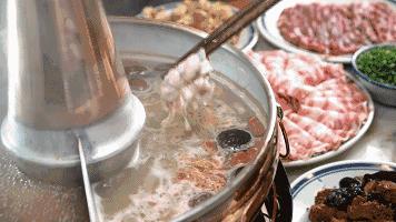 中国吃羊的视频,中国饮食行业三巨头